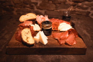 Planche charcuterie-fromages 5